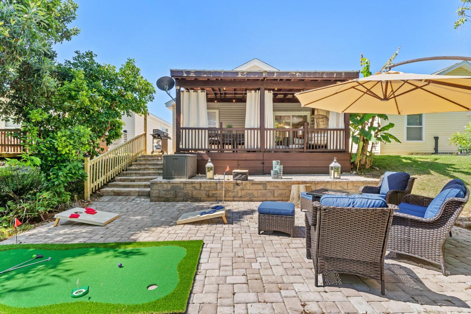 Holiday home Bliss Awaits! - Beach, Pools, Tiki-deck, Arcade, Putting Green, Family Fun! Panama City Beach